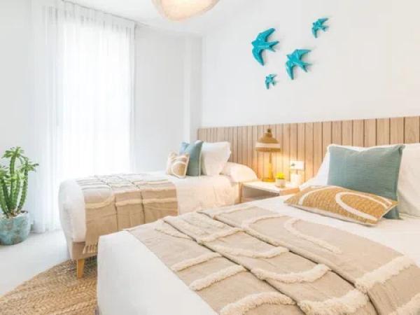 Chalet adosado en venta en calle Islas Bermudas s/n