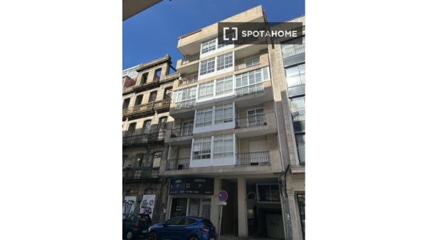 Piso entero de 1 dormitorio en Vigo
