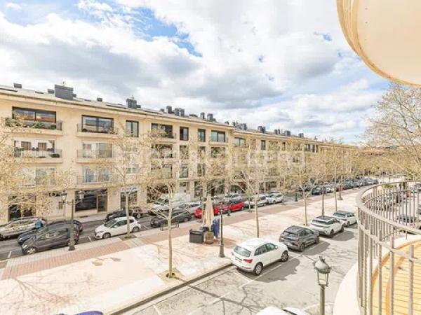 Dúplex en venta en Lluís Companys