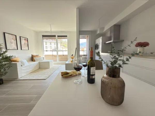 Piso en venta en calle Kalebarren Kalea, 18