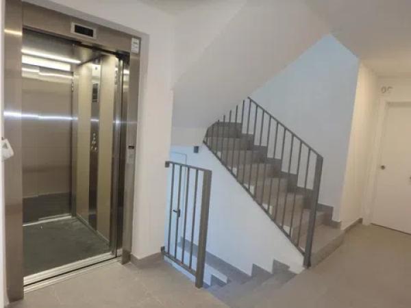 Piso en venta en Gral. Oraá, 5