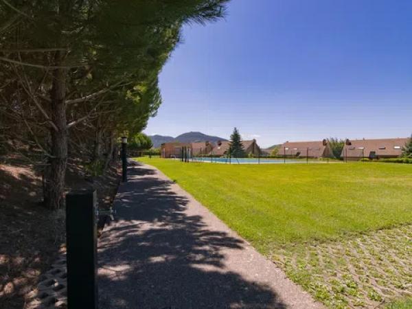 Casa o chalet independiente en venta en Urbanización Alzuza II, Alzuza (Valle de Egüés) - Navarra, 2