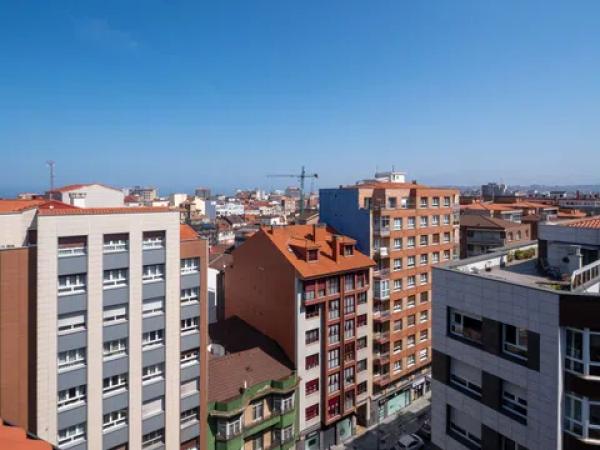 Ático en venta en calle Hermanos Felgueroso, 14