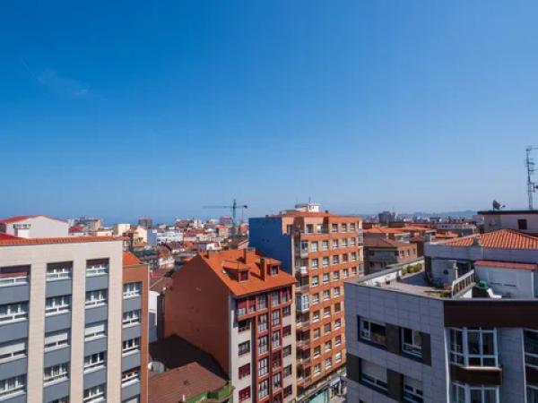 Ático en venta en calle Hermanos Felgueroso, 14