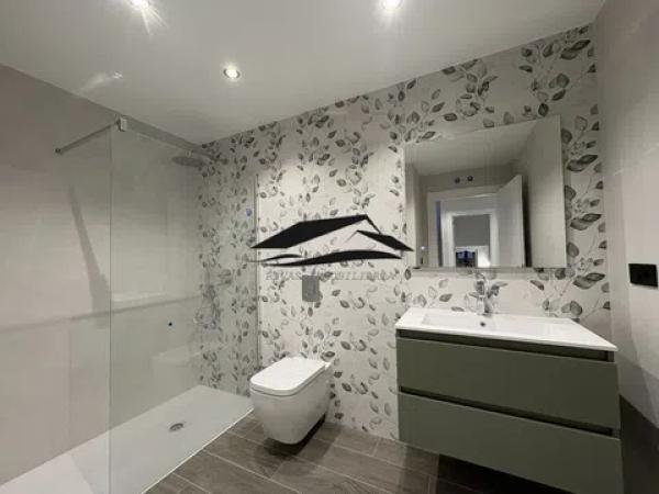 Chalet pareado en venta en calle Girasoles, 6