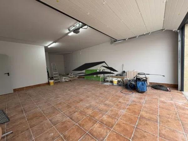 Chalet pareado en venta en calle Girasoles, 6