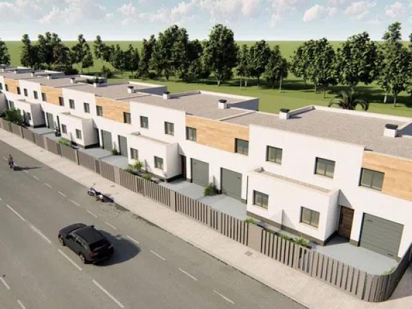 Chalet adosado en venta en Jazmín, 2