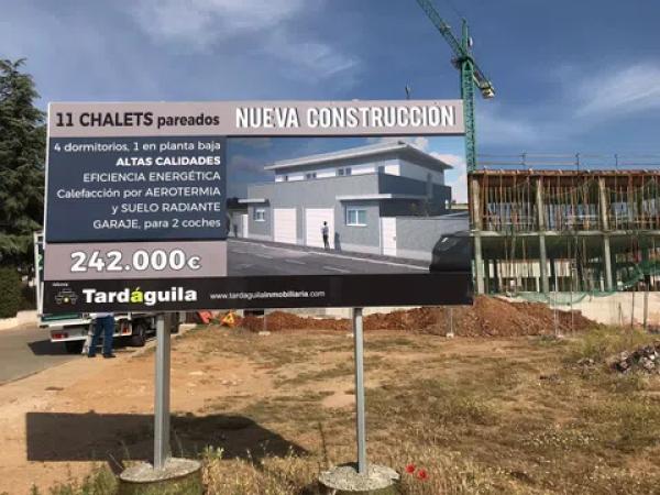 Chalet pareado en venta en Francisco Tomás y Valiente, 1