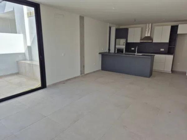 Residencial La Almanzara