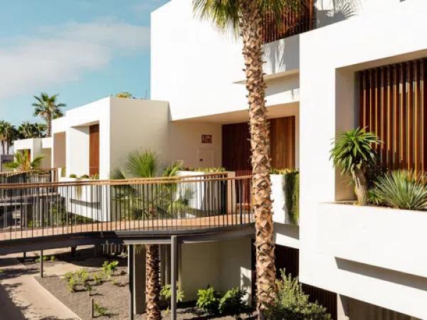 LOS JARDINES DE ABAMA