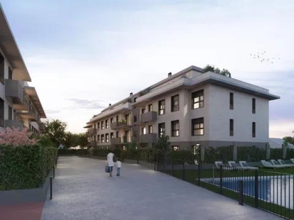 Ático en venta en avenida José María de Pereda, 8