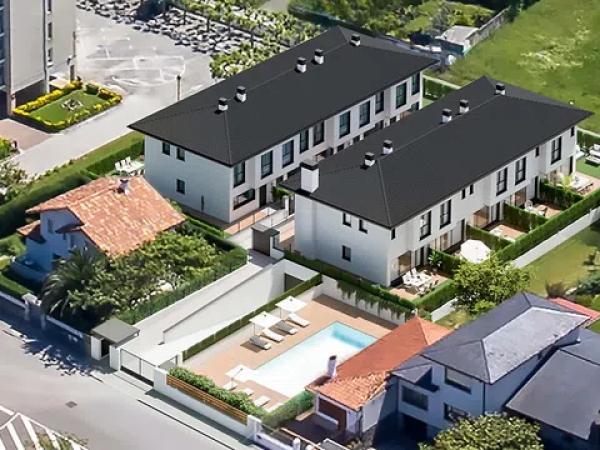 Chalet adosado en venta en calle Padre Ignacio Ellacuría, 163