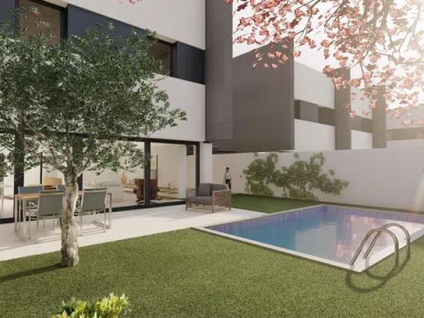 Chalet pareado en venta en calle Halley s/n