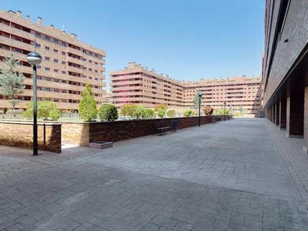 Garaje en venta en calle Ignacio Zuloaga