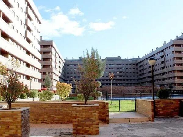 Garaje en venta en calle Ignacio Zuloaga
