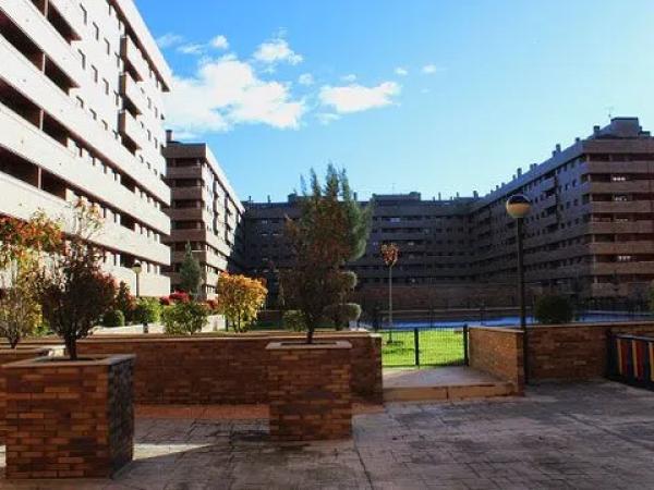 Garaje en venta en calle Ignacio Zuloaga