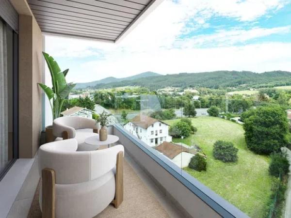 Piso en venta en calle Karmelo Etxegarai, 26