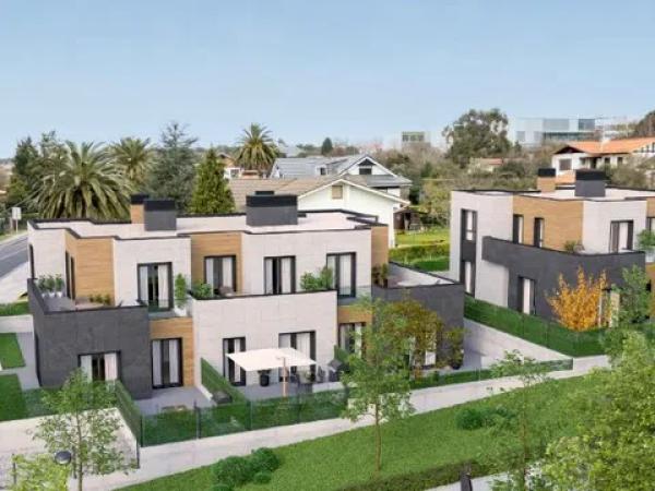Chalet adosado en venta en calle Gorrondatxe Bidea s/n