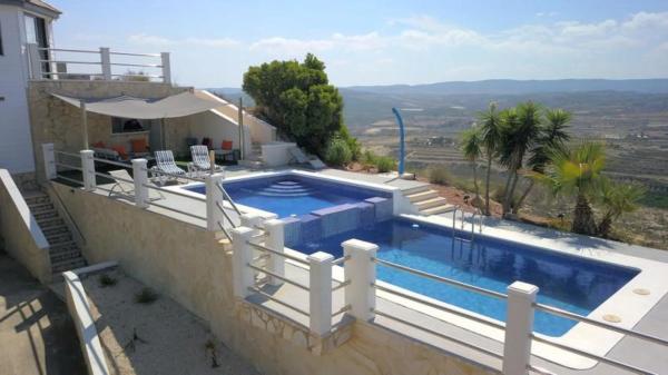 Chalet en Desamparados-Hurchillo-Torremendo