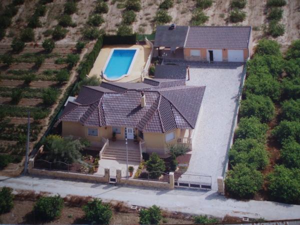 Casa independiente en partida desamparados, 8