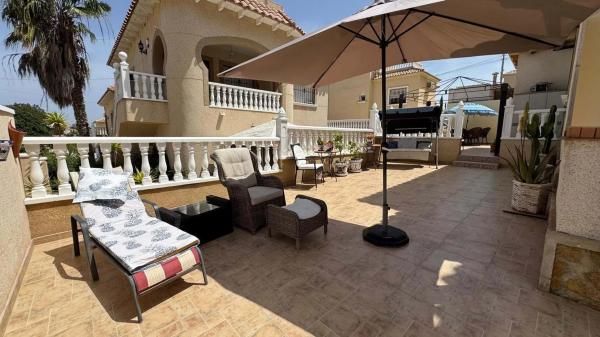Chalet en Barrio Villamartín-Las Filipinas
