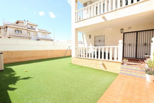 Chalet en Barrio Lomas de Cabo Roig-Los Dolses