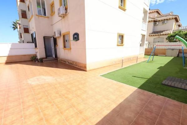 Chalet en Barrio Lomas de Cabo Roig-Los Dolses