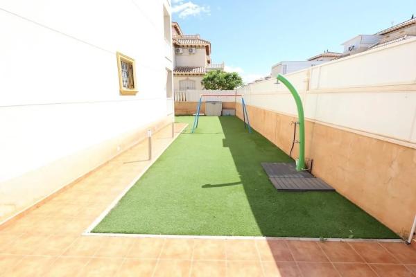 Chalet en Barrio Lomas de Cabo Roig-Los Dolses