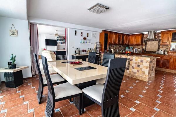 Chalet en Barrio Villamartín-Las Filipinas