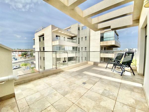 Piso en Barrio Villamartín-Las Filipinas