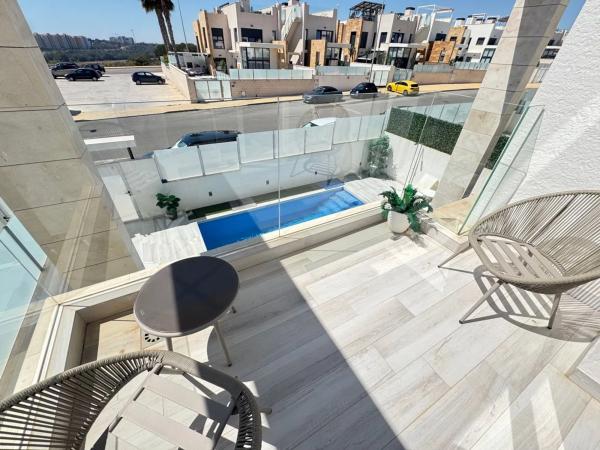 Chalet en calle Cabo Finisterre