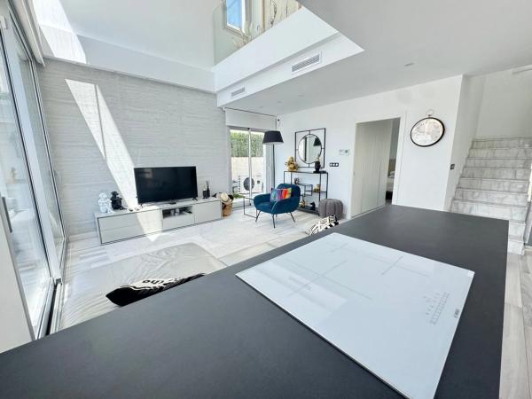 Chalet en calle Cabo Finisterre