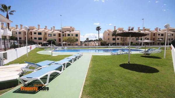 Piso en Barrio Lomas de Campoamor-Las Ramblas