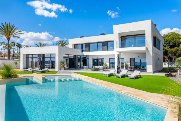 Chalet en Barrio Cabo Roig