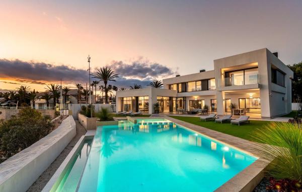 Chalet en Barrio Cabo Roig