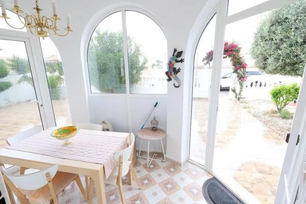 Chalet en Barrio Los Almendros-La Florida