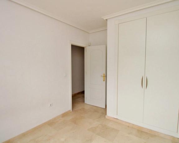 Piso en calle los Geraneos, 15