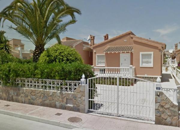 Casa independiente en calle Salustiana, 32