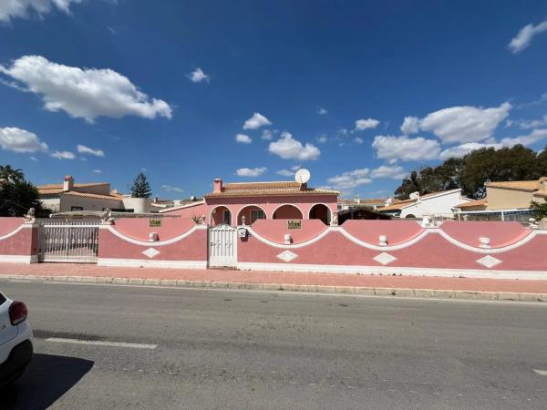 Chalet en calle Isla Formentera