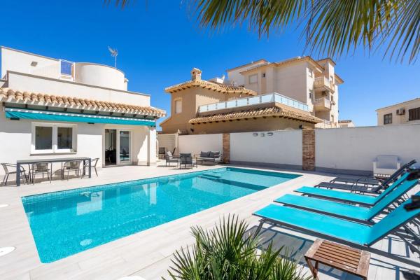 Chalet en calle Violetas