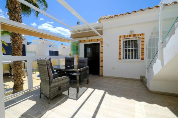 Chalet en Barrio Los Balcones y los Altos