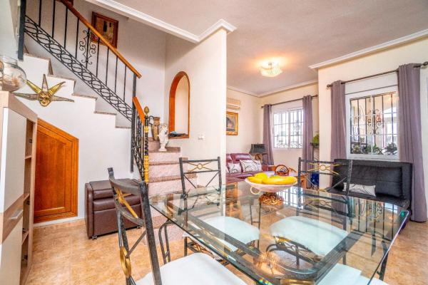 Chalet en Barrio Villamartín-Las Filipinas