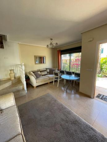 Chalet adosado en calle Sierra Morena, 9