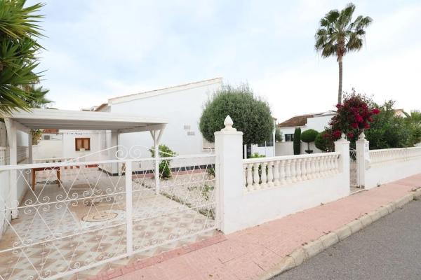 Chalet en calle Leo