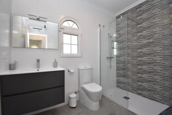 Chalet en Barrio Lomas de Cabo Roig-Los Dolses