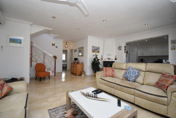 Chalet en Barrio Lomas de Cabo Roig-Los Dolses