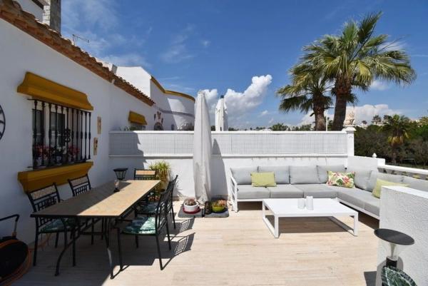 Chalet en Barrio Lomas de Cabo Roig-Los Dolses