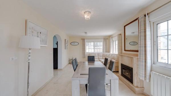 Chalet en Barrio Playa Flamenca