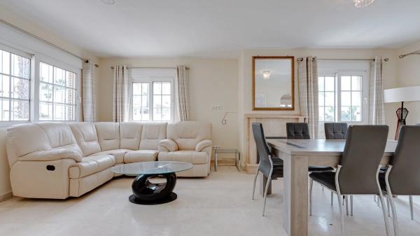 Chalet en Barrio Playa Flamenca