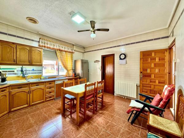 Casa independiente en calle Alboran, 1